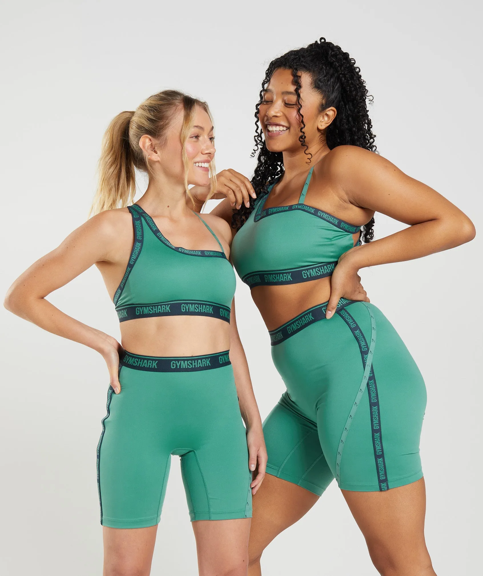 Gymshark Strike Sports Bra - Alpine Green/Navy