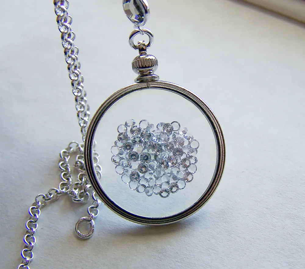 Swarovski Floating Crystals Double Sided Glass Shaker Memory Locket Necklace