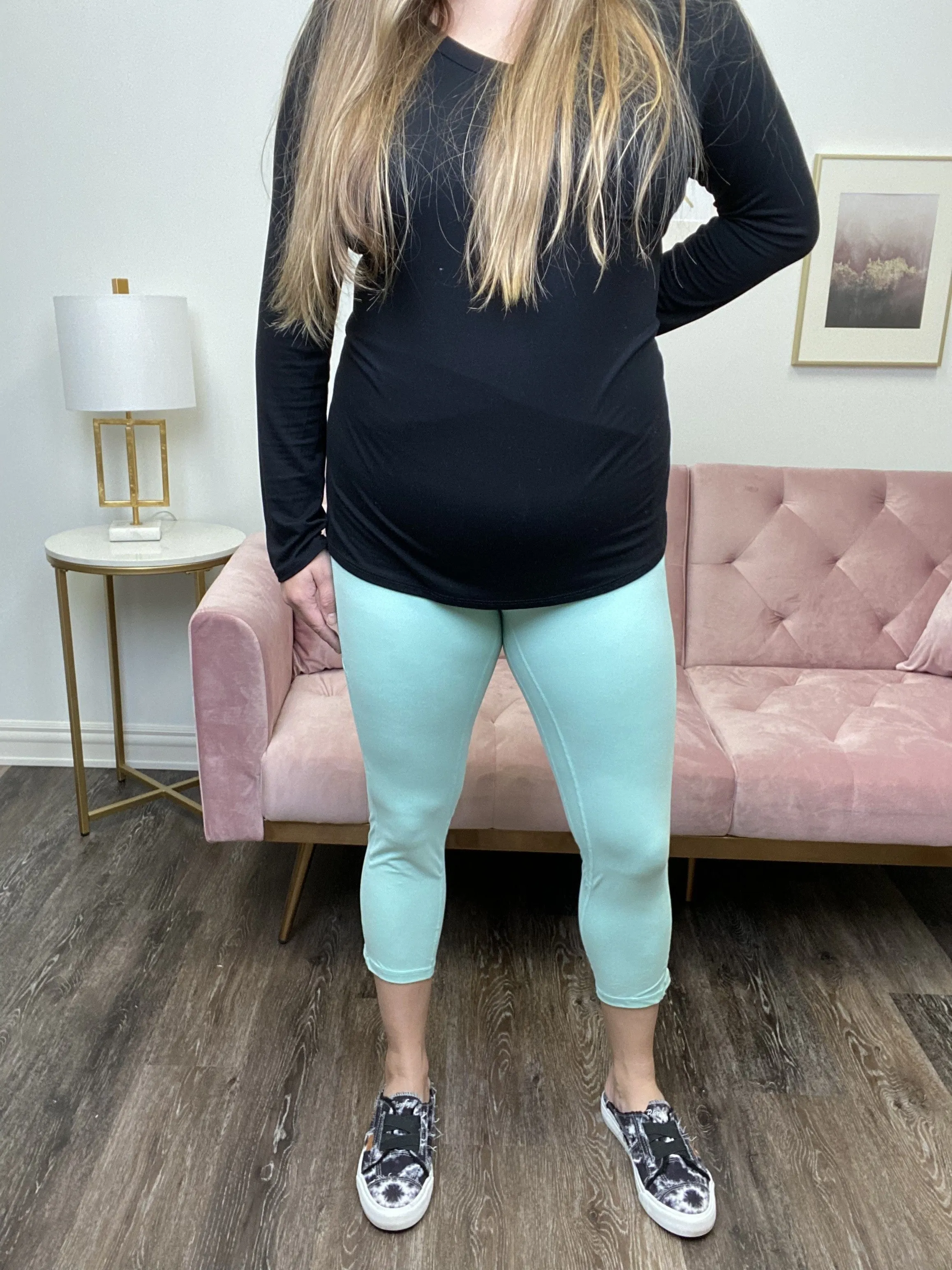 Victory Capri Leggings