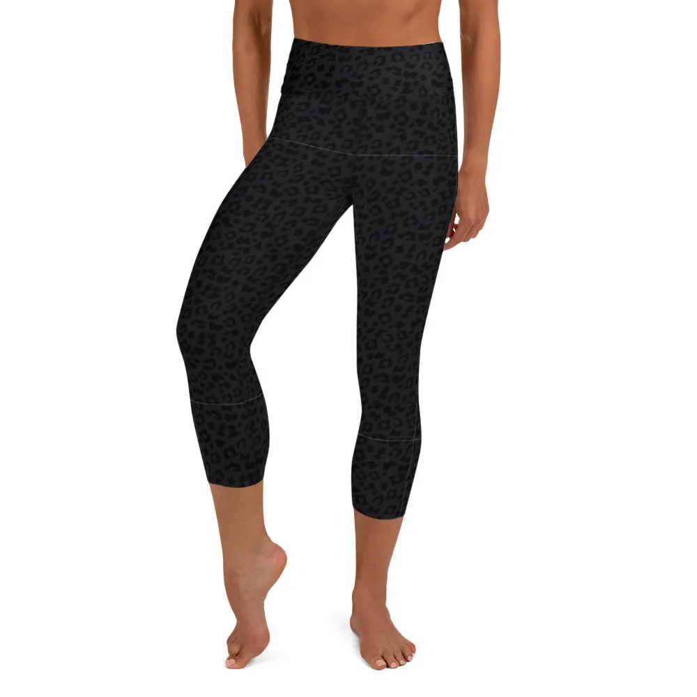 Yoga Capri Leggings in Dark Grey Leopard