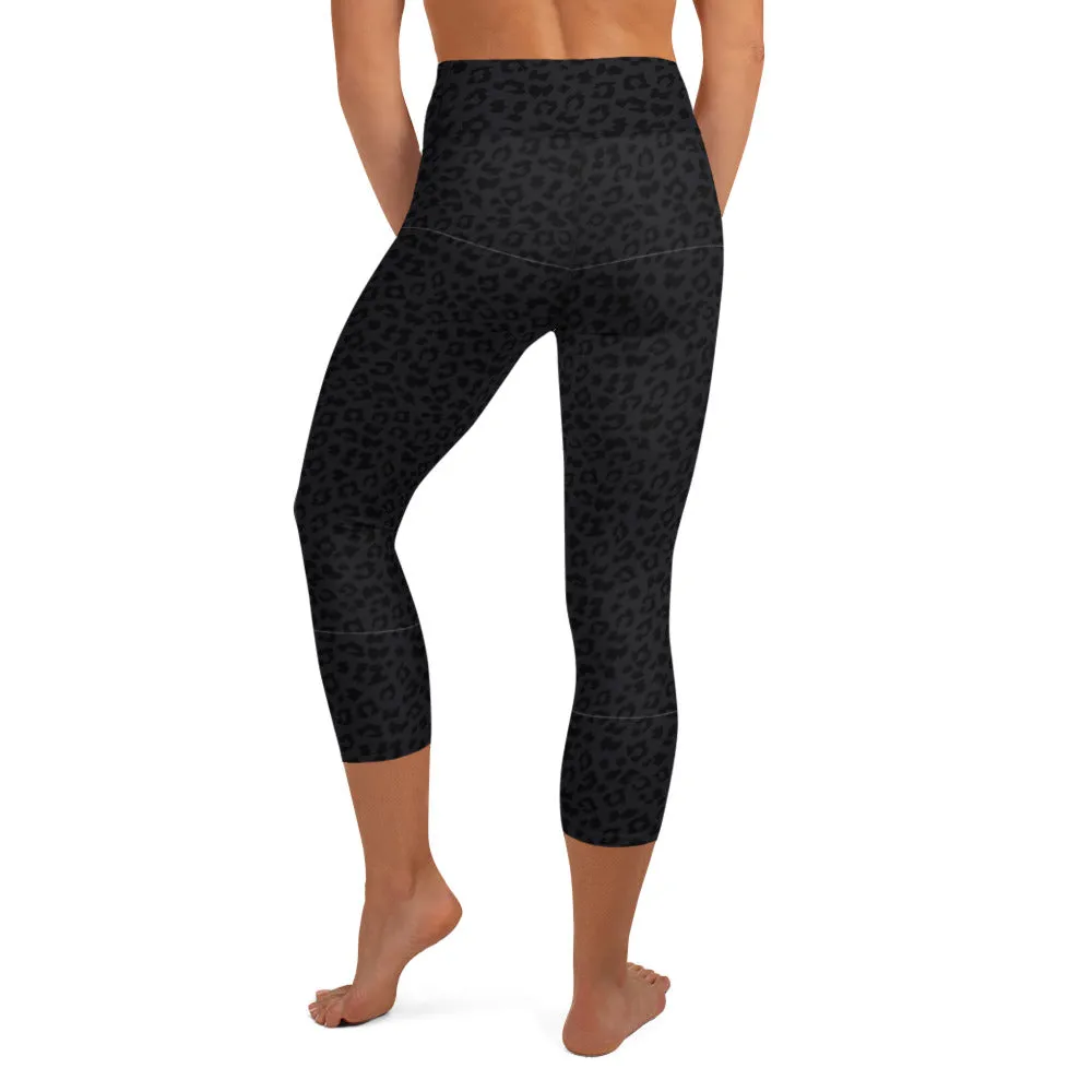 Yoga Capri Leggings in Dark Grey Leopard