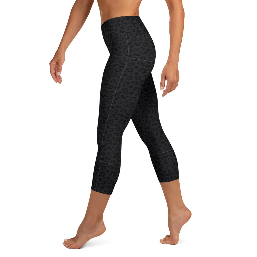 Yoga Capri Leggings in Dark Grey Leopard