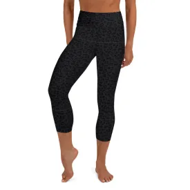 Yoga Capri Leggings in Dark Grey Leopard